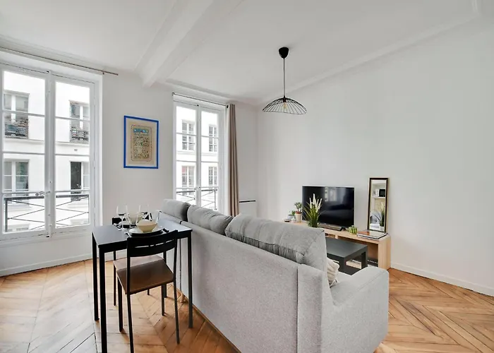 Charming Flat Near Grands Boulevards Paris